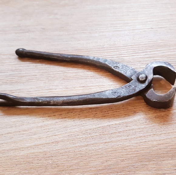 Antique #6 Forged Primitive Farrier Tool Nipper Pincer Nail Remover - Picture 9 of 10